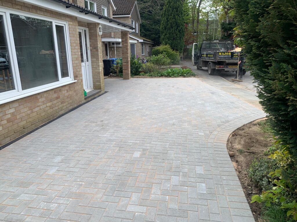 Block paved driveway with natural colour blocks in Crowthorne