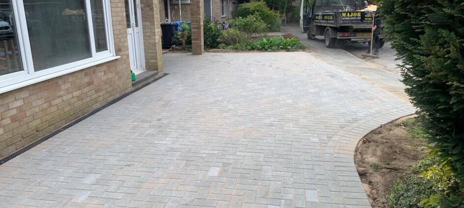 Block paved driveway with natural colour blocks in Crowthorne